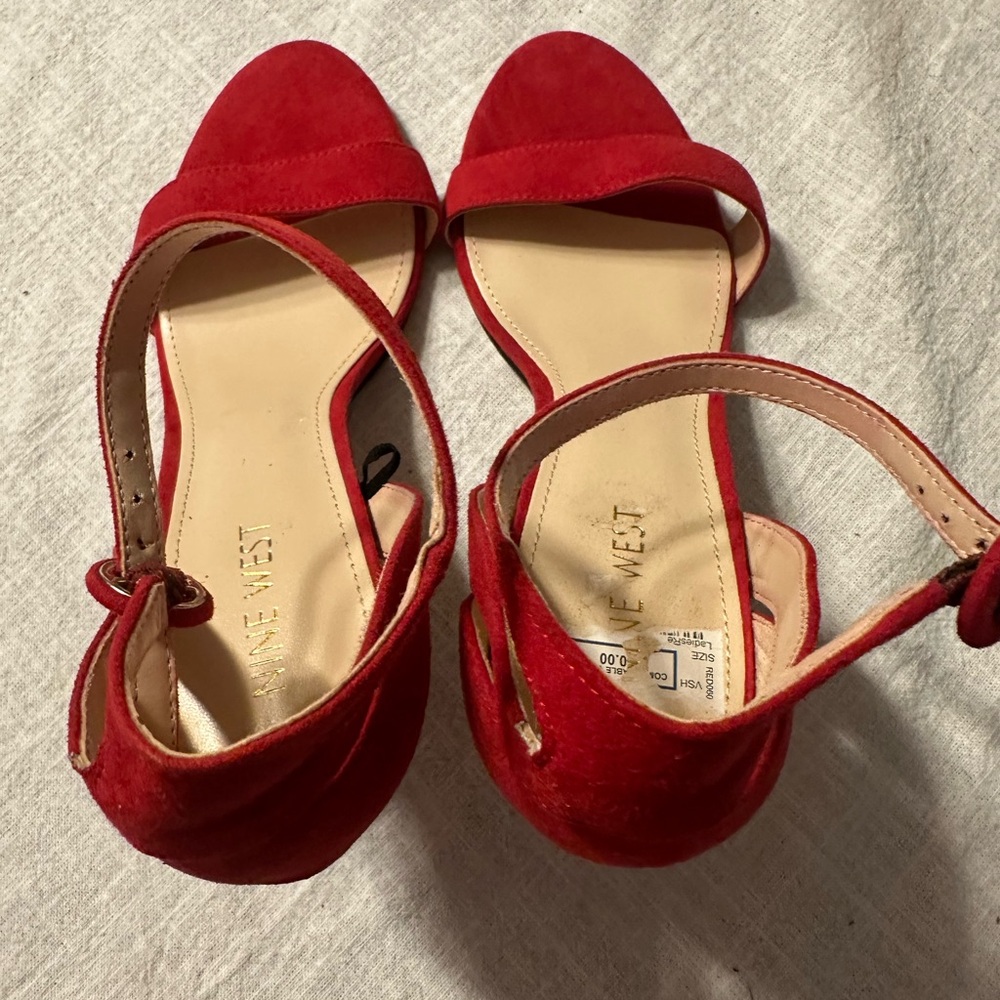 Nine West Red Strappy Heels
B7 - Picture 4 of 7